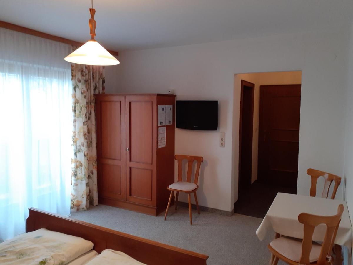 Bauernhof Grieslehen Bed & Breakfast ลีโอกัง ภายนอก รูปภาพ