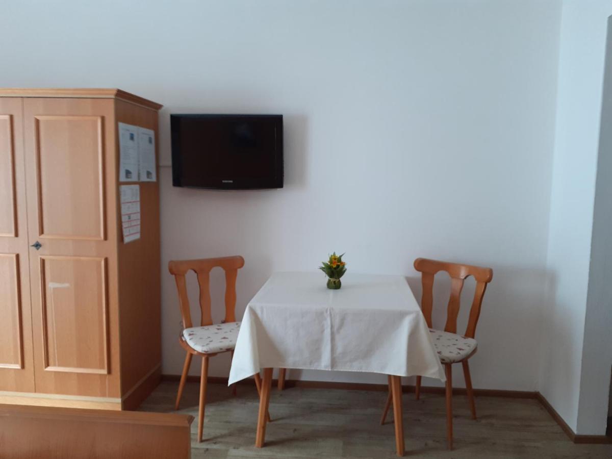 Bauernhof Grieslehen Bed & Breakfast ลีโอกัง ภายนอก รูปภาพ