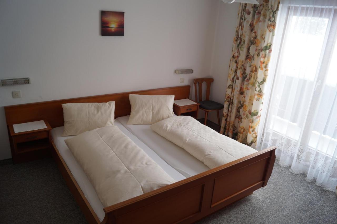 Bauernhof Grieslehen Bed & Breakfast ลีโอกัง ภายนอก รูปภาพ